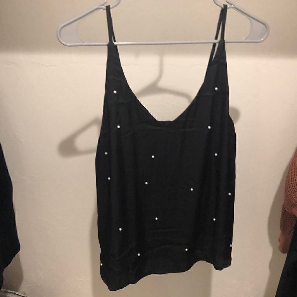 Vici black silk tank top with pearl details XS